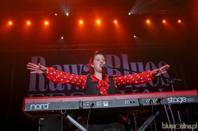 Davina &amp; The Vagabonds (18)